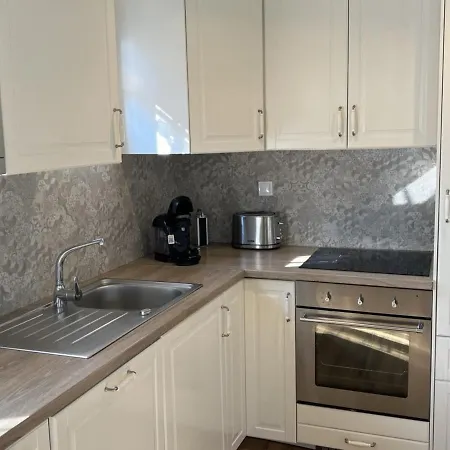 4p Avec Jardin Privatif, Proche Et Commerces à Merville-franceville - Fr-1-487-333 Chalet *