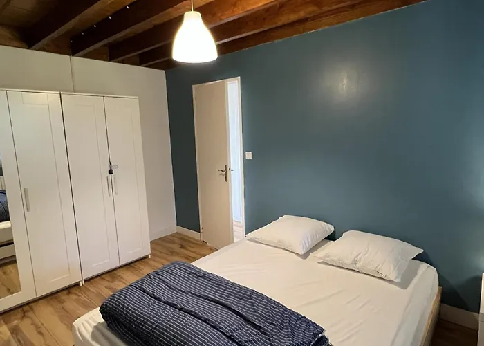 4p Avec Jardin Privatif, Proche Et Commerces A Merville-franceville - Fr-1-487-333