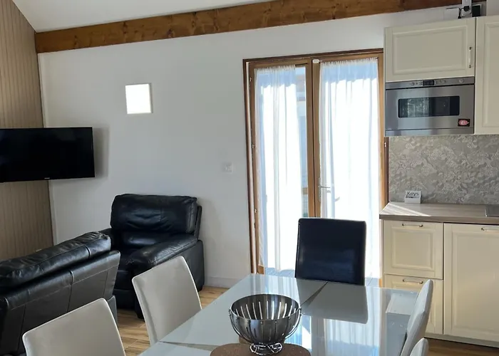 4p Avec Jardin Privatif, Proche Et Commerces A Merville-franceville - Fr-1-487-333 * 玛维尔弗朗斯维尔