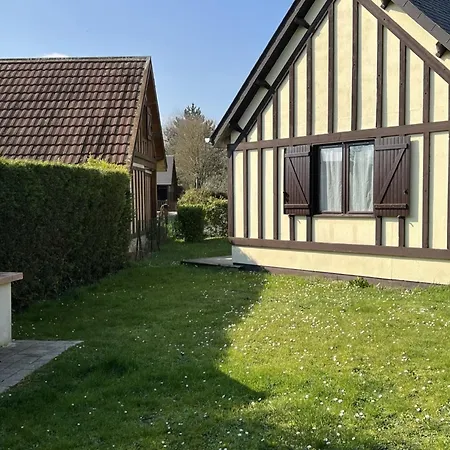 4p Avec Jardin Privatif, Proche Et Commerces A Merville-franceville - Fr-1-487-333 בקתה *