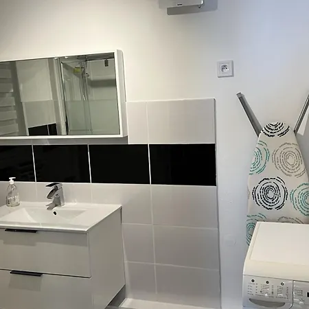 בקתה 4p Avec Jardin Privatif, Proche Et Commerces A Merville-franceville - Fr-1-487-333 *