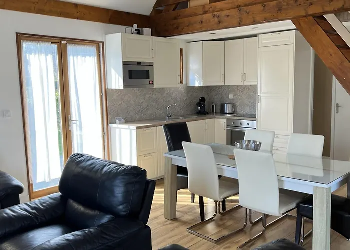 4p Avec Jardin Privatif, Proche Et Commerces à Merville-franceville - Fr-1-487-333 Chalet *