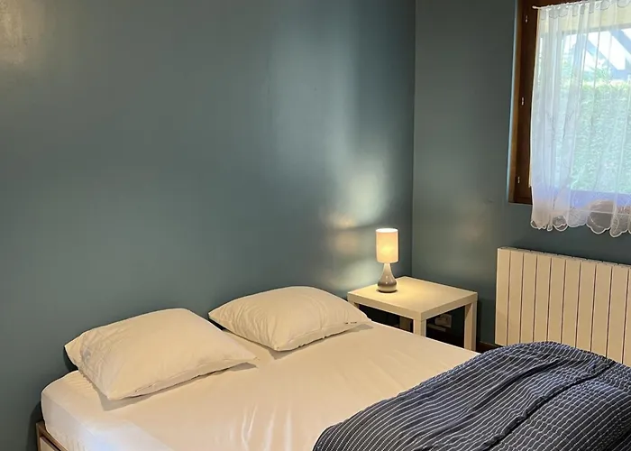 4p Avec Jardin Privatif, Proche Et Commerces à Merville-franceville - Fr-1-487-333 Chalet *