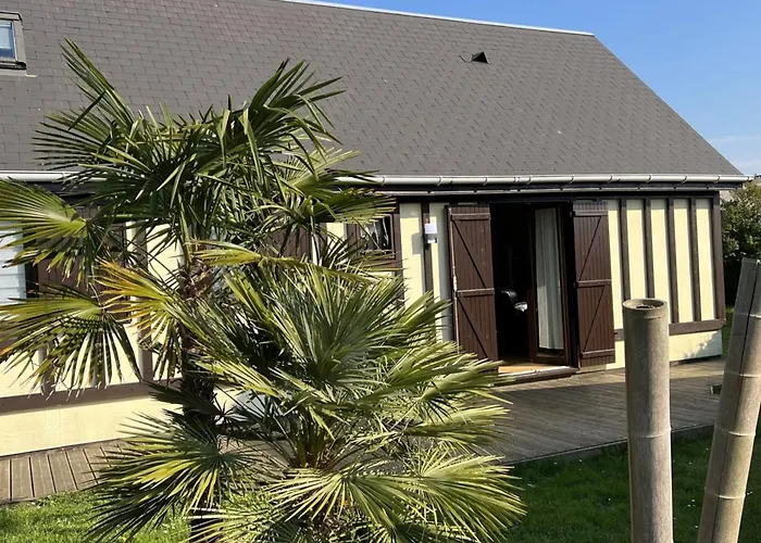 Chalet 4p Avec Jardin Privatif, Proche Et Commerces à Merville-franceville - Fr-1-487-333