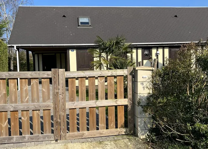 4p Avec Jardin Privatif, Proche Et Commerces à Merville-franceville - Fr-1-487-333 Chalet Merville-Franceville-Plage